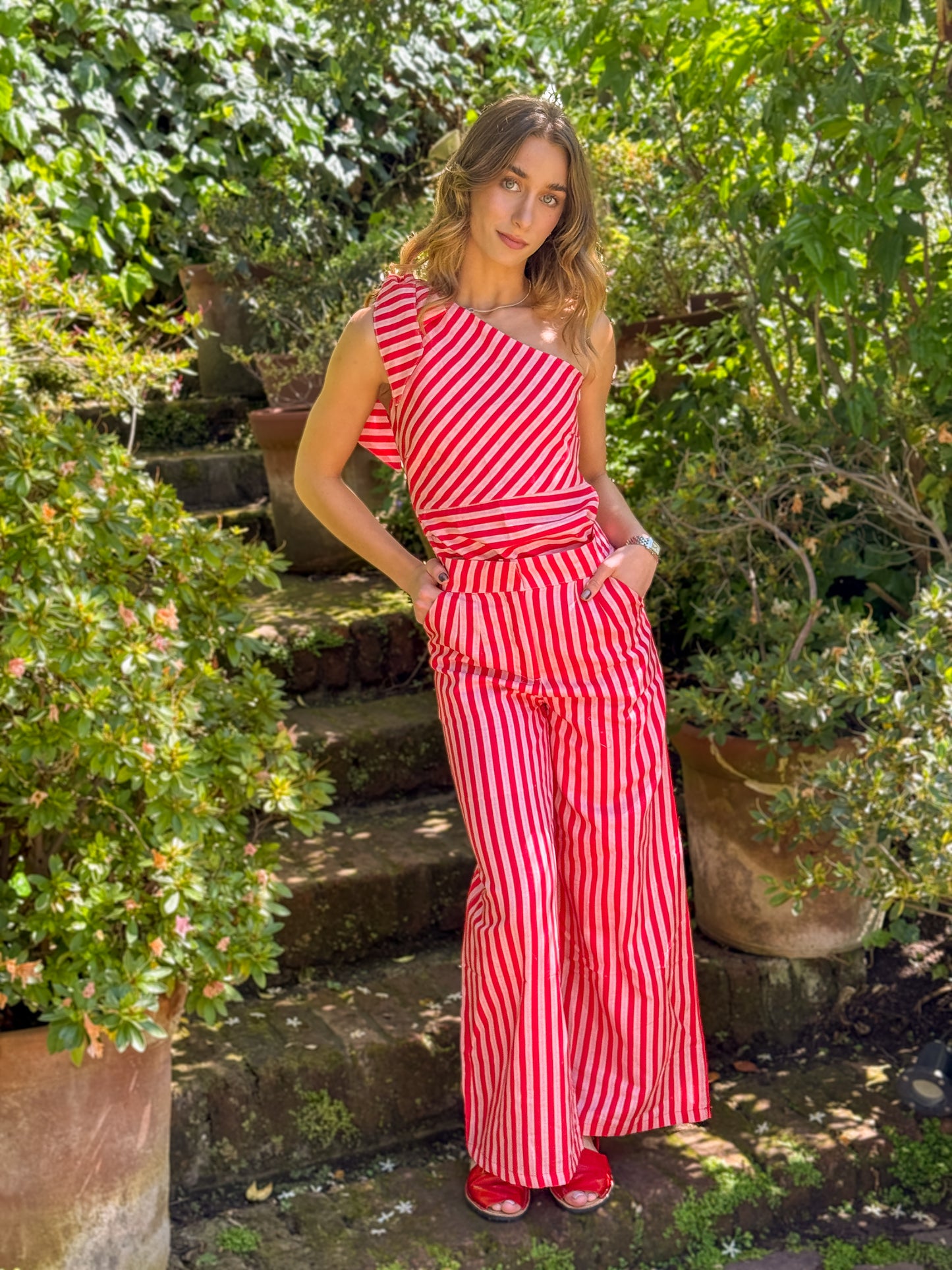 Top asimétrico lino Moro