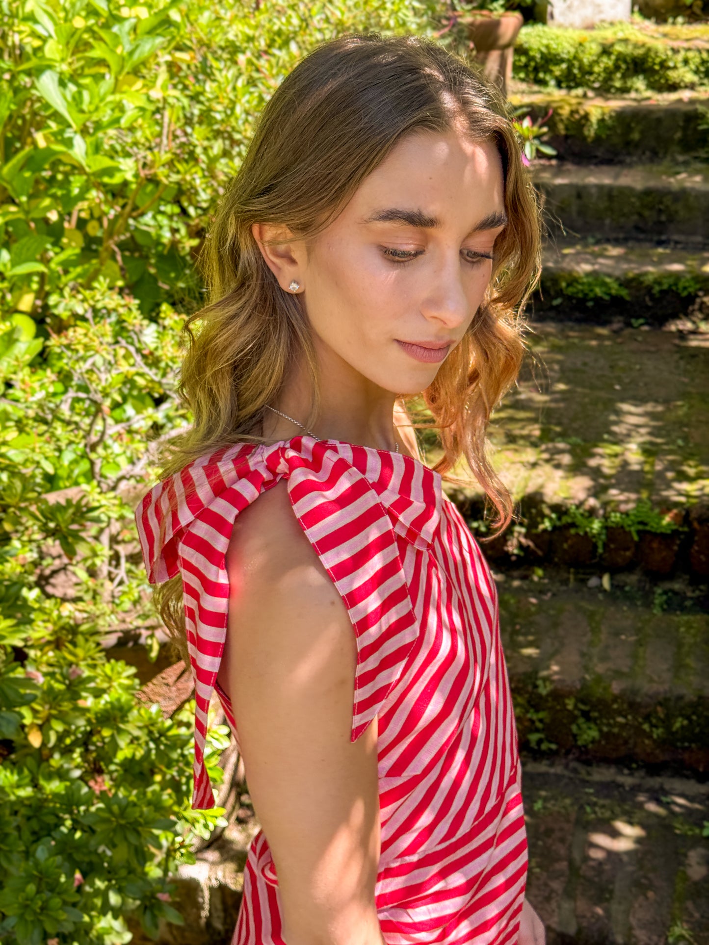 Top asimétrico lino Moro