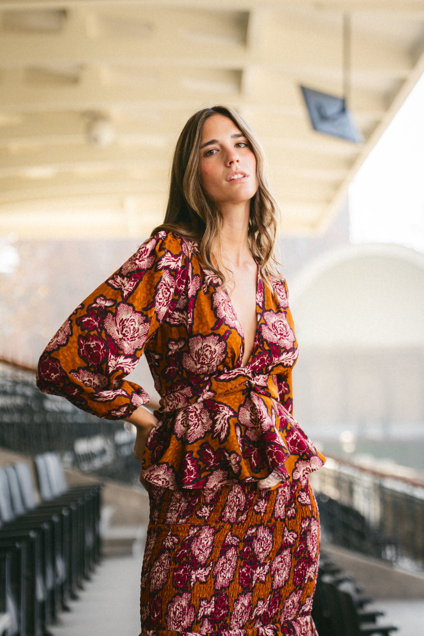 Blusa Carmen Japo Camel