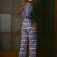 Pantalón Vuelo Bordado Vichy Azul
