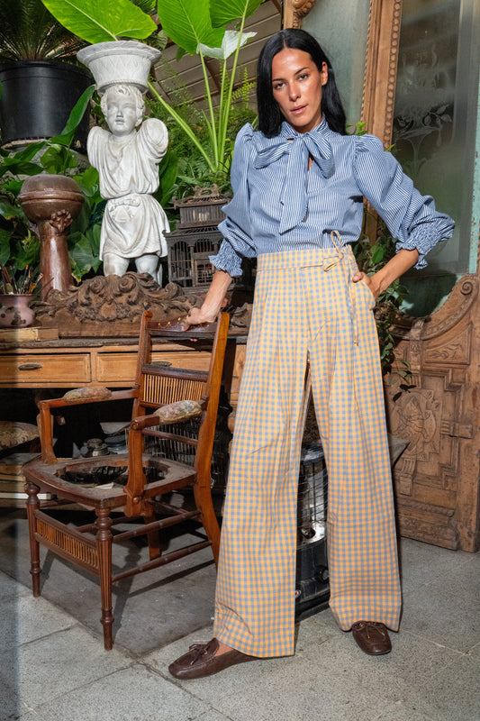 Pantalón Pinzas pretina tira y bombacho
